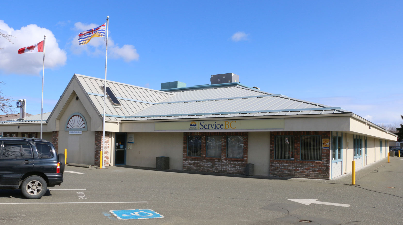 ServiceBC, 2500 Cliffe Avenue, Courtenay, B.C. handles all aspects of Driver Licensing, including Road Tests, in the Courtenay/Comox area.