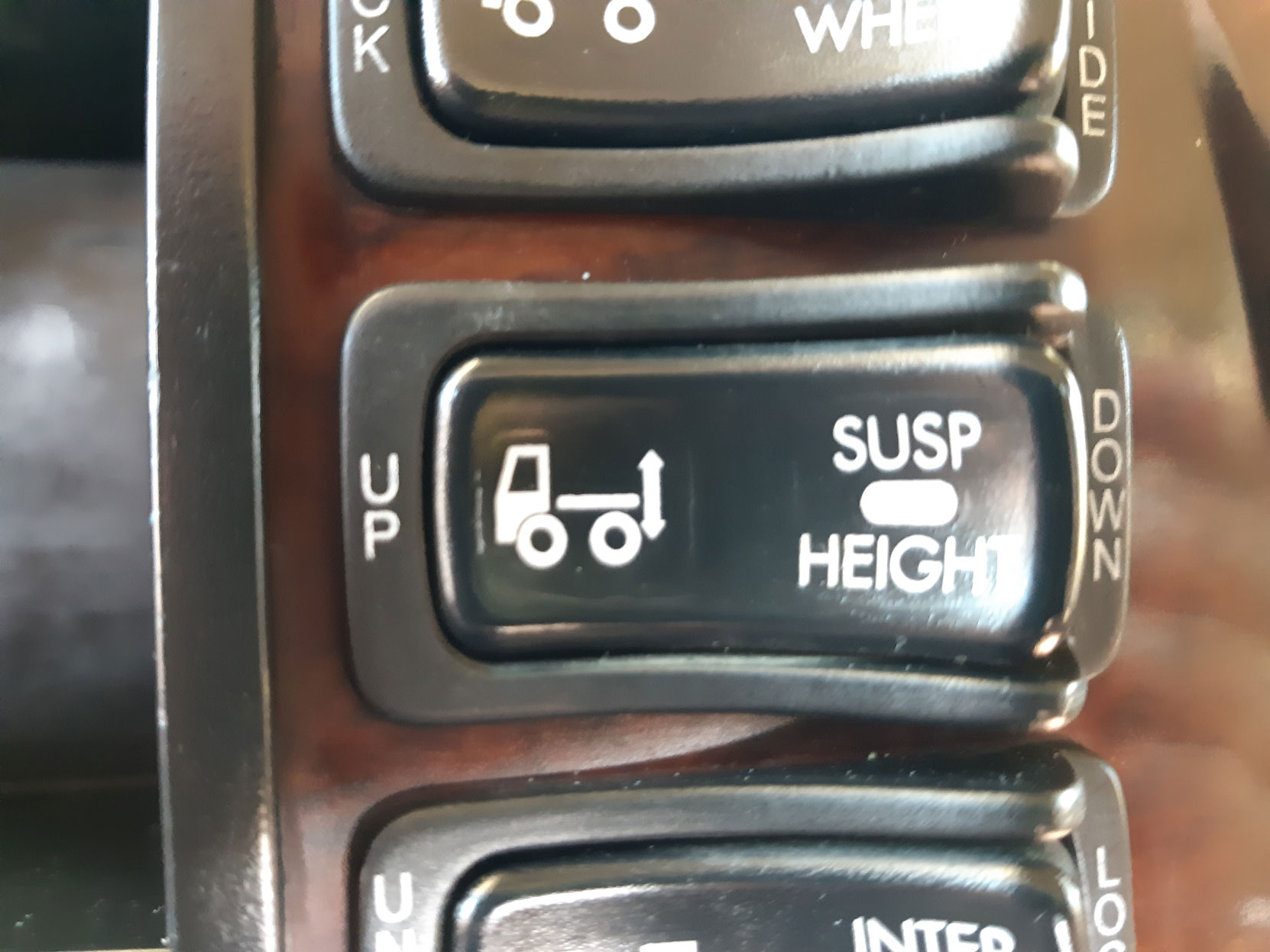 Suspension Height dash switch in our Mack Vision day cab (photo_West Coast Driver Training & Education Inc.)