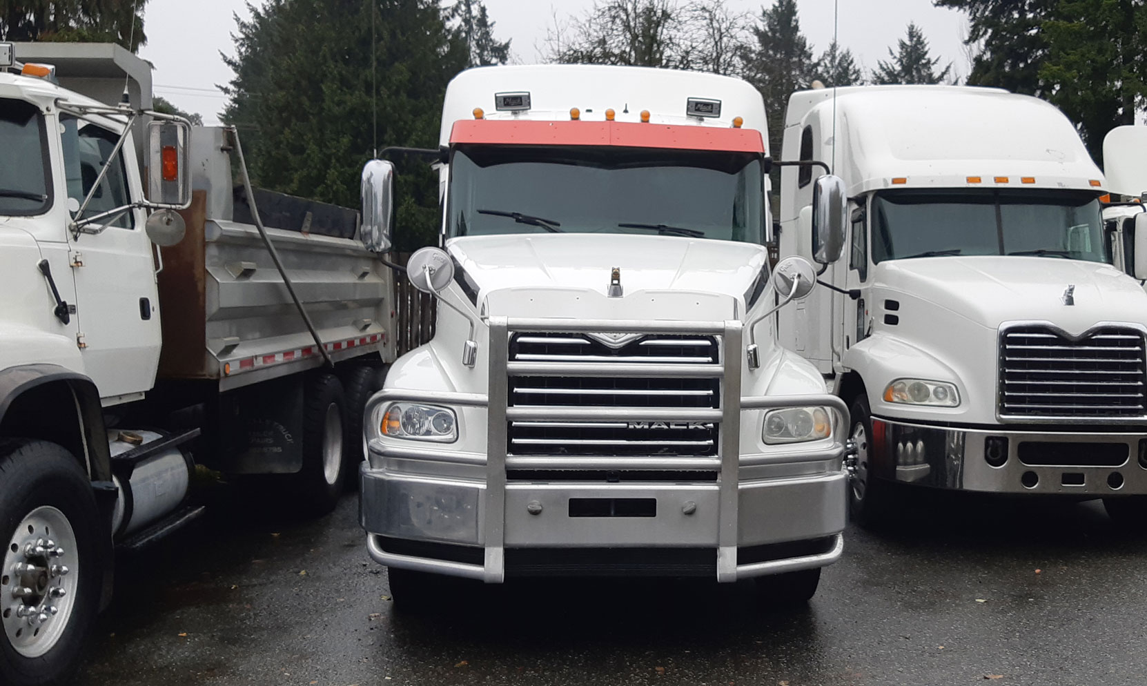 West Coast Driver Training has acquired this 2016 Mack, equipped with an automatic transmission, and will start offering Class 3 training on this truck in January 2024 [photo: West Coast Driver Training]