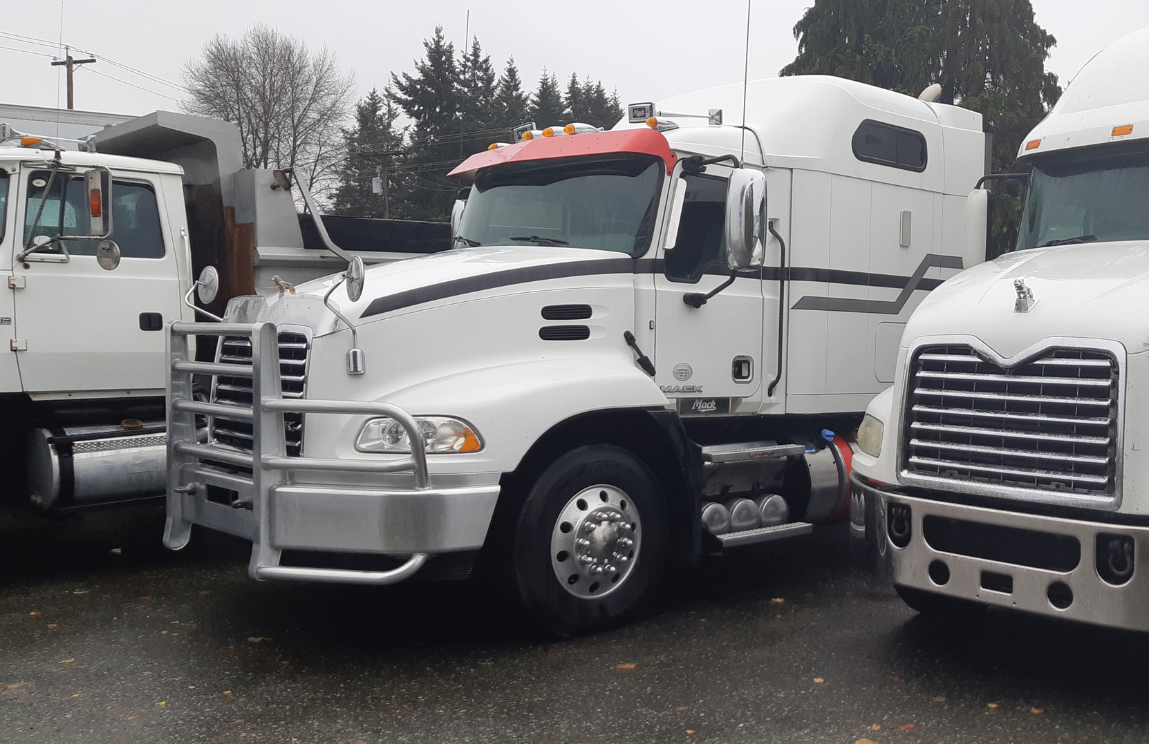 West Coast Driver Training has acquired this 2016 Mack, equipped with an automatic transmission, and will start offering Class 3 training on this truck in January 2024 [photo: West Coast Driver Training]